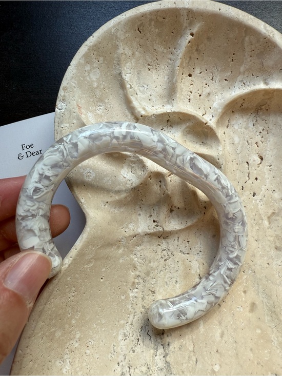 Foe & Dear Jewelry - Foe & Dear ‘Mesa’ acetate cuff bracelet